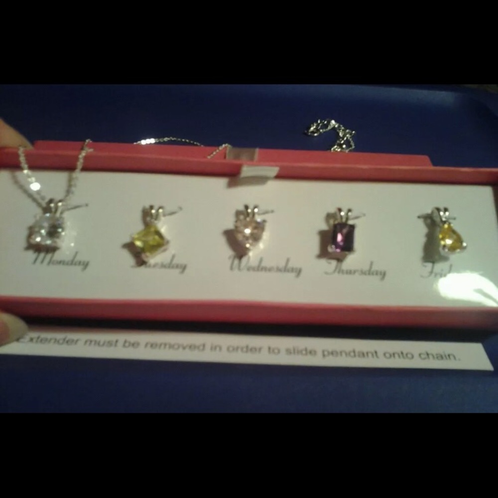 🩷Multi-Stone CZ Necklace Silver Necklace Set. 5 Different Looks! 🩷 - Picture 7 of 10
